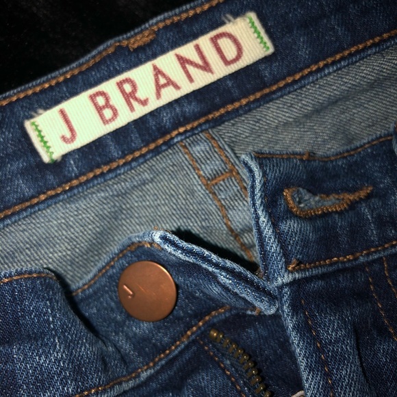 J Brand Skinny Jeans; Size 24 - Picture 6 of 9